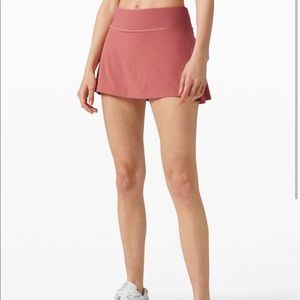 NWT Lululemon Play off the Pleats Skirts Size 10